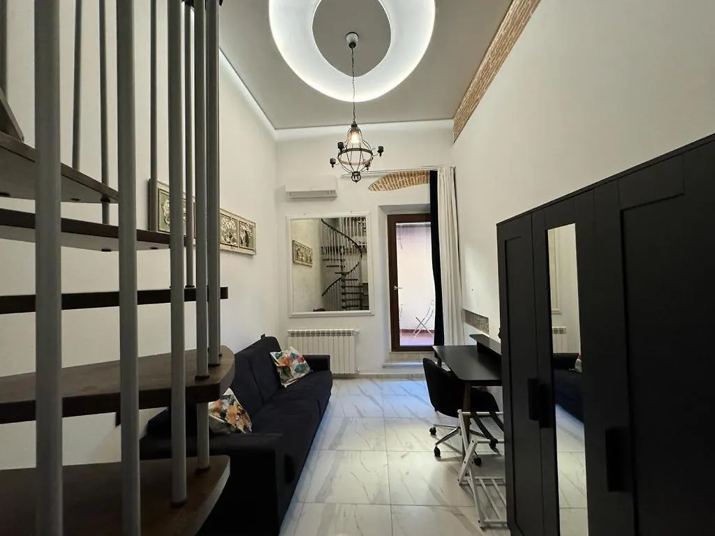 Aparthotel Venus Two-Floored Stylish Apartment In The City Center Florence